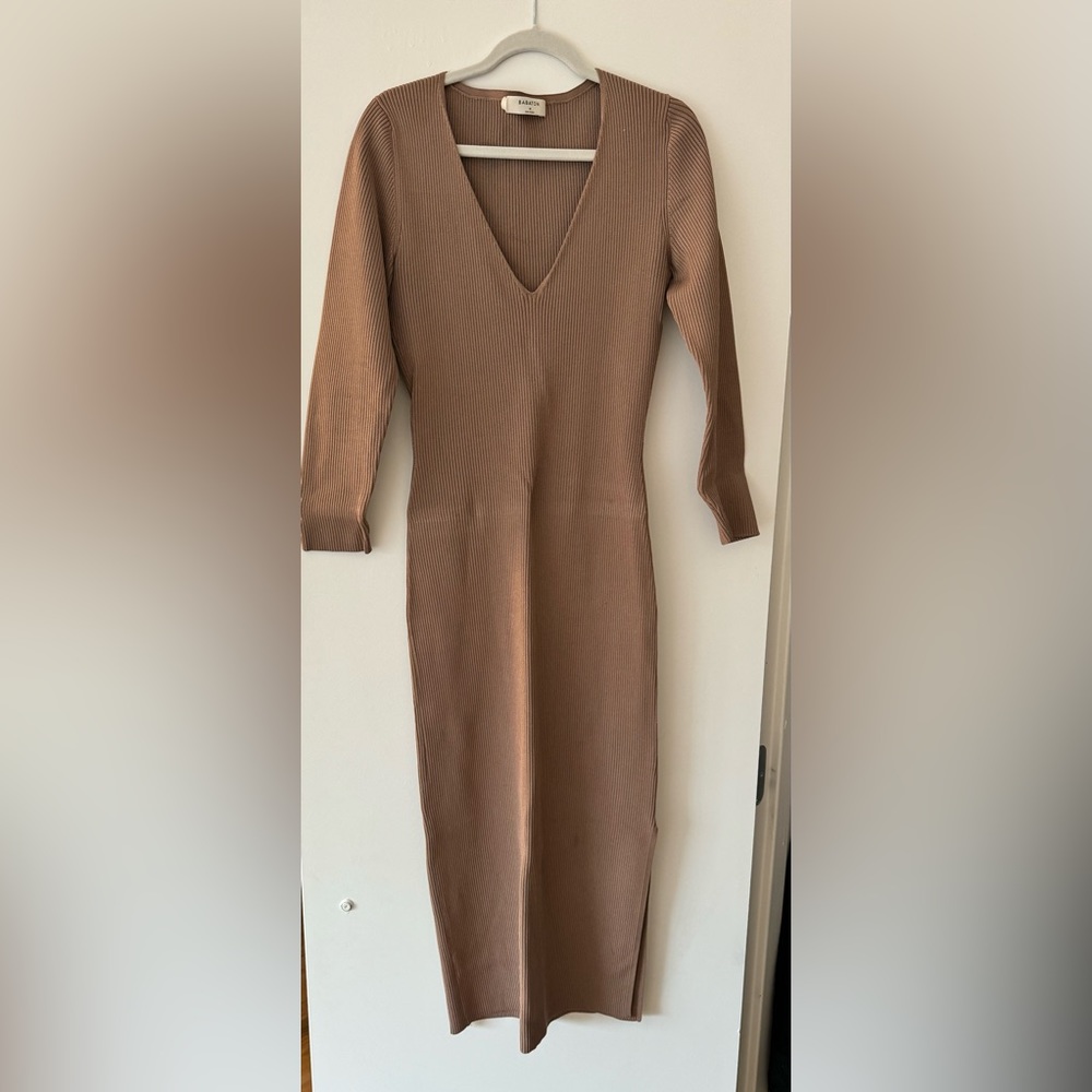 Aritzia Babaton Long Sleeve V-Neck Dress